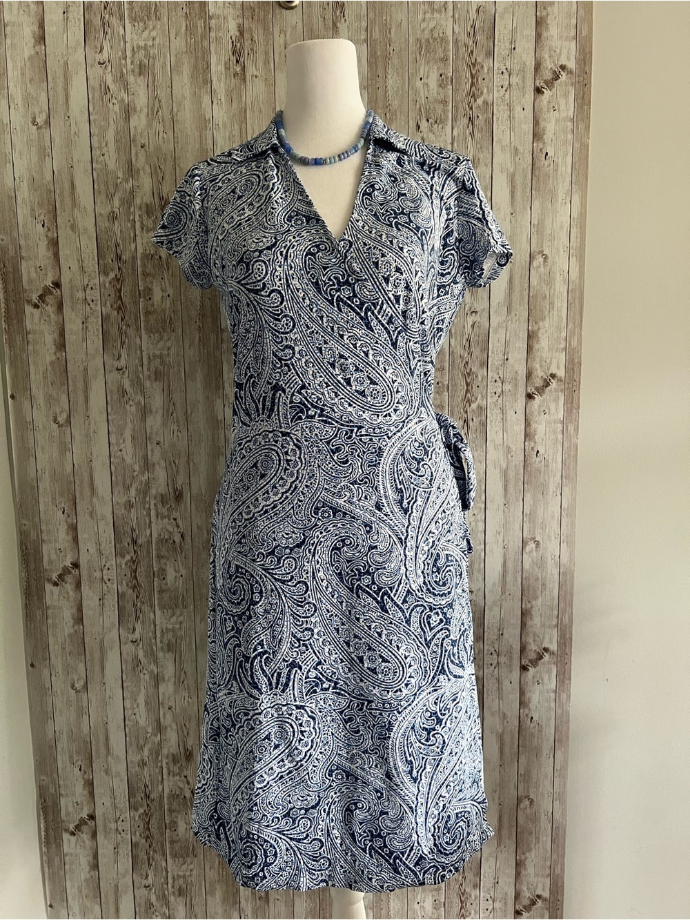J. McLaughlin Blue and White Paisley Wrap Dress Stretch Business Casual Small